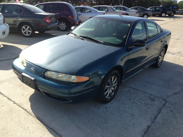 Oldsmobile Alero 2002 photo 2