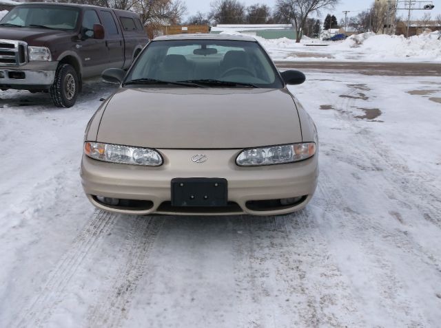 Oldsmobile Alero 2002 photo 1