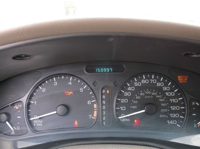 Oldsmobile Alero 2002 photo 2