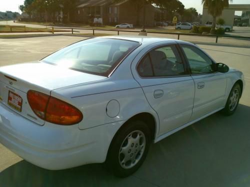Oldsmobile Alero 2002 photo 1