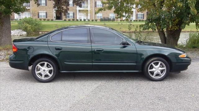 Oldsmobile Alero FWD 4dr Sport Sedan