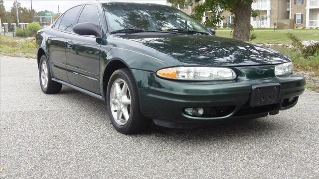 Oldsmobile Alero 2003 photo 2