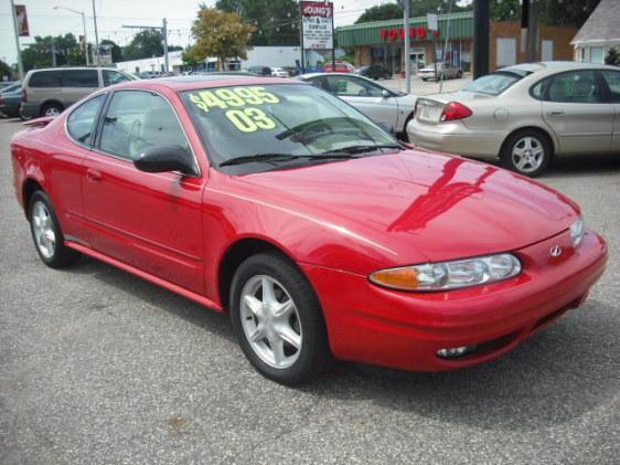 Oldsmobile Alero 2003 photo 2