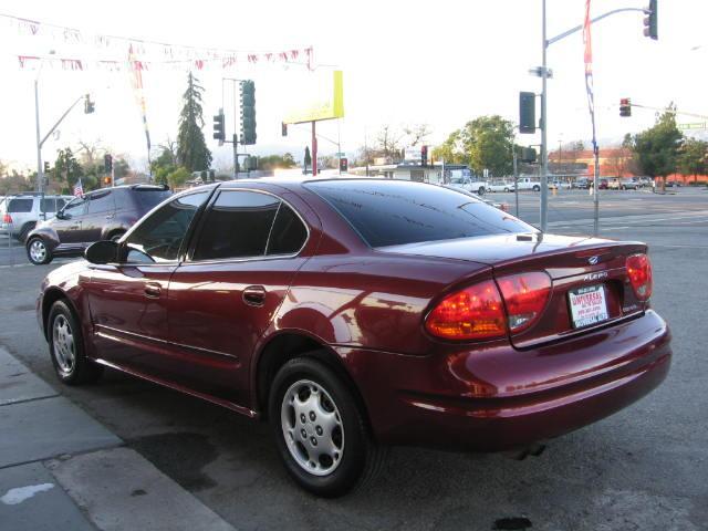 Oldsmobile Alero 2003 photo 1