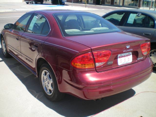 Oldsmobile Alero 2003 photo 3