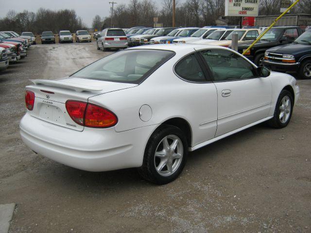 Oldsmobile Alero 2003 photo 3