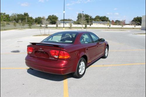 Oldsmobile Alero 2003 photo 1