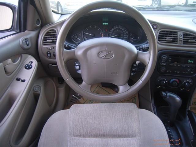 Oldsmobile Alero 2003 photo 3