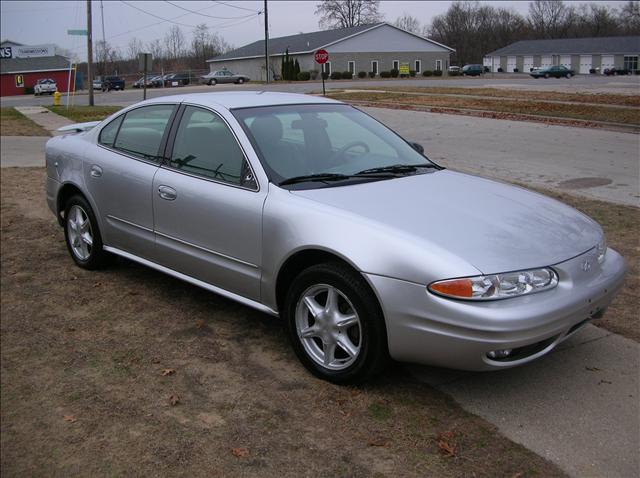 Oldsmobile Alero 2003 photo 2