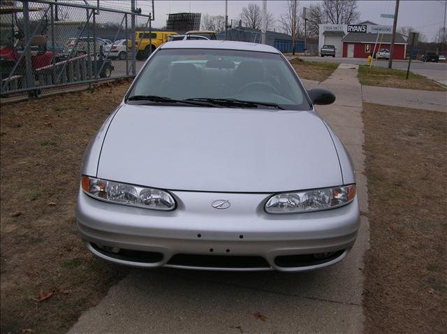 Oldsmobile Alero 2003 photo 3
