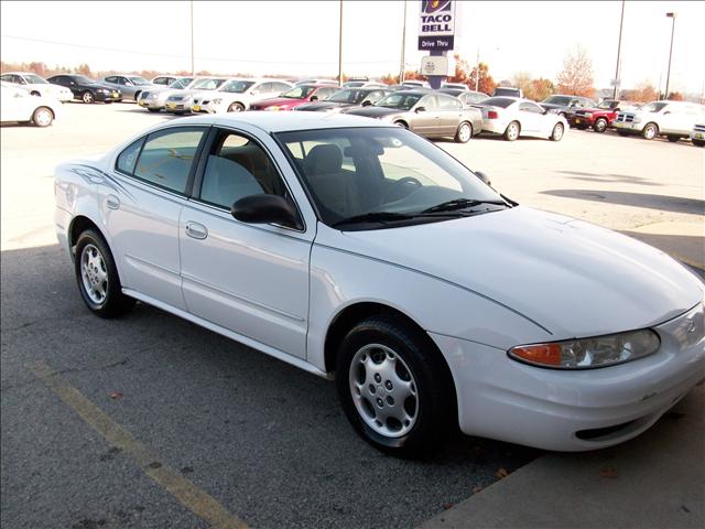 Oldsmobile Alero 2003 photo 1