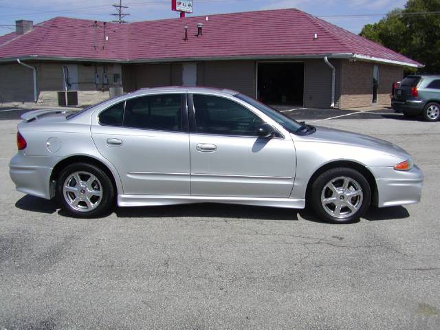 Oldsmobile Alero 2003 photo 3
