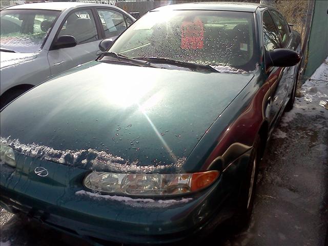 Oldsmobile Alero 3.5L Coupe Sedan