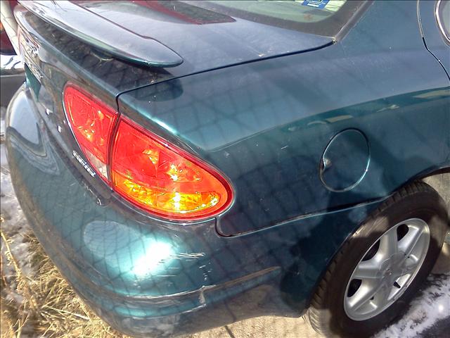 Oldsmobile Alero 2003 photo 3