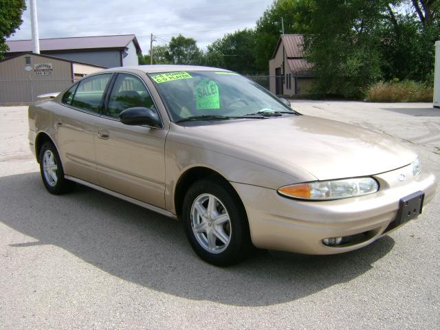 Oldsmobile Alero 2003 photo 1