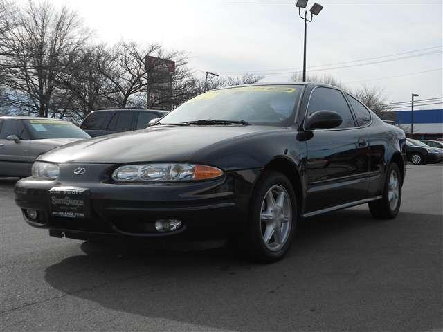 Oldsmobile Alero 2003 photo 1