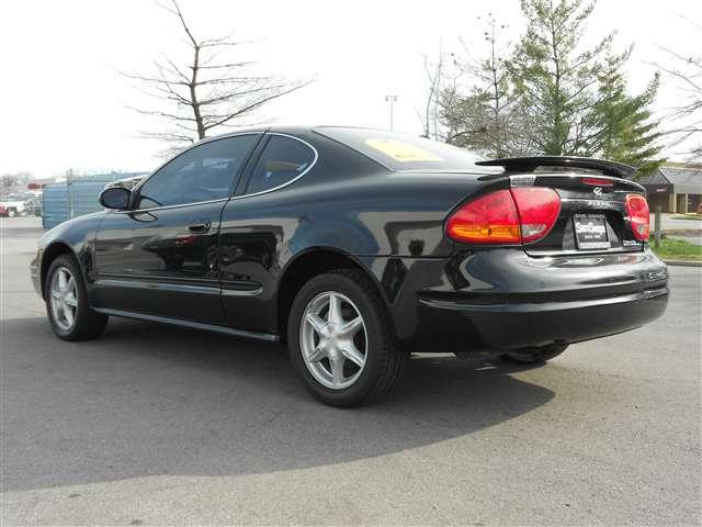 Oldsmobile Alero 2003 photo 3