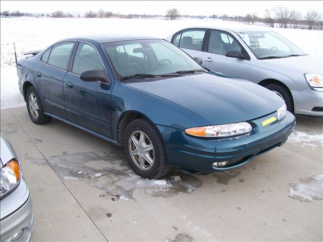Oldsmobile Alero 3.5L Coupe Sedan