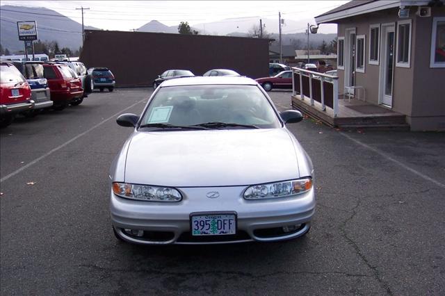 Oldsmobile Alero 2003 photo 1