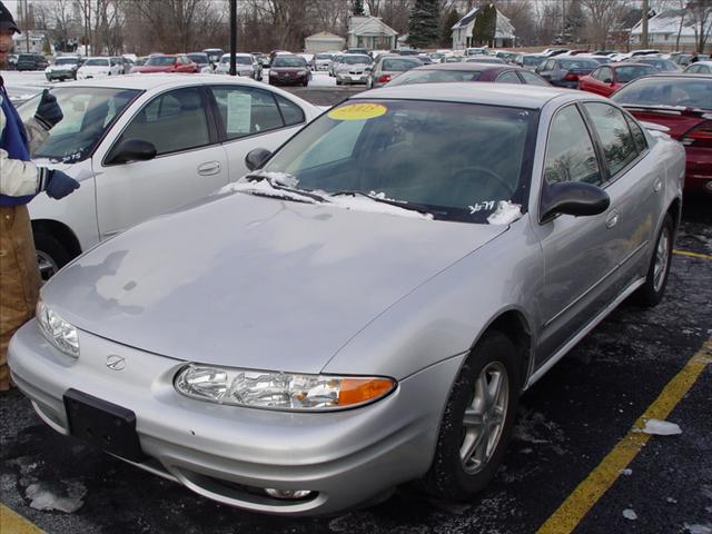Oldsmobile Alero 3.5L Coupe Sedan