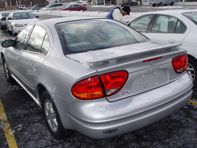 Oldsmobile Alero 2003 photo 3