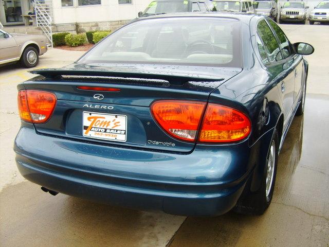 Oldsmobile Alero 2003 photo 1