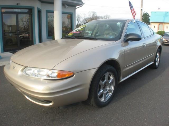 Oldsmobile Alero FWD 4dr Sport Sedan