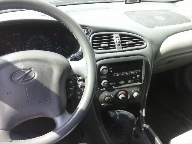 Oldsmobile Alero 2003 photo 3