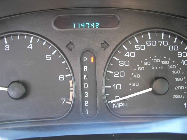 Oldsmobile Alero 2003 photo 2