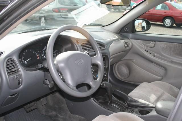 Oldsmobile Alero 2003 photo 1