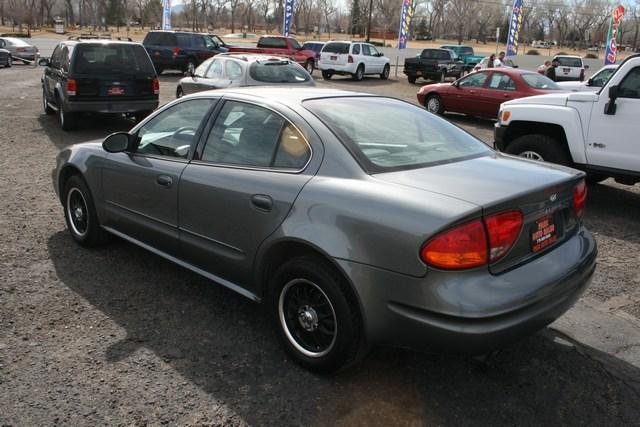 Oldsmobile Alero 2003 photo 2