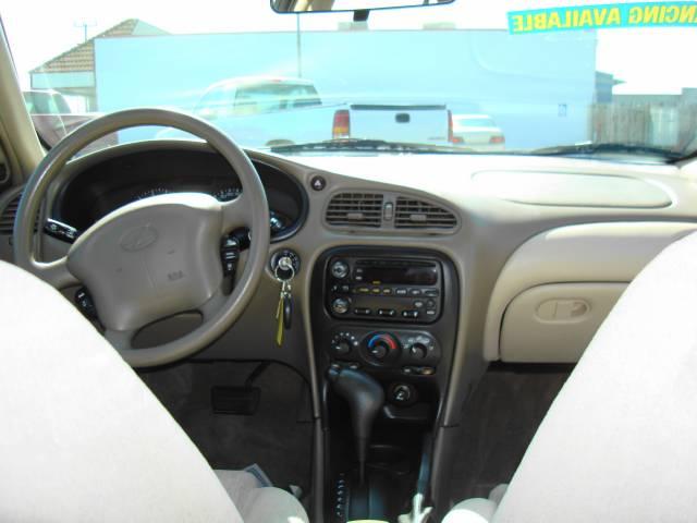 Oldsmobile Alero 2003 photo 1