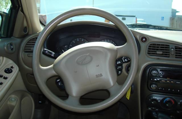Oldsmobile Alero 2003 photo 2
