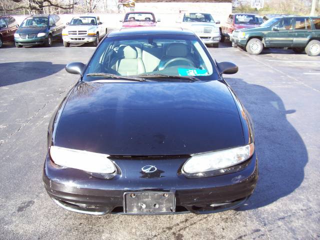 Oldsmobile Alero 2003 photo 1