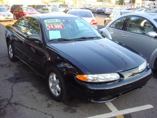 Oldsmobile Alero 2003 photo 1