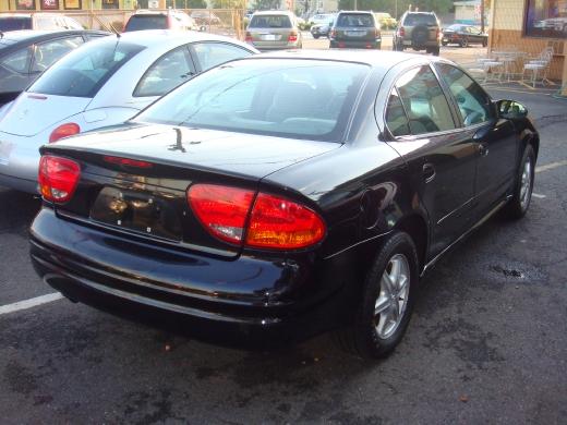 Oldsmobile Alero 2003 photo 2