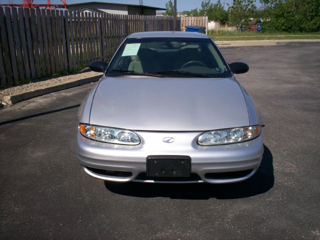 Oldsmobile Alero 2003 photo 10