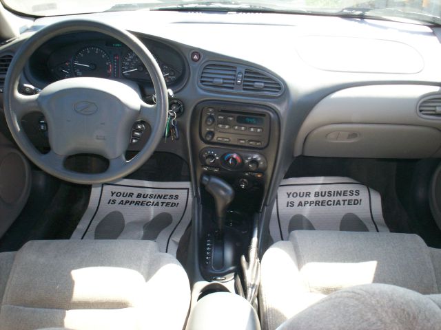 Oldsmobile Alero 2003 photo 6