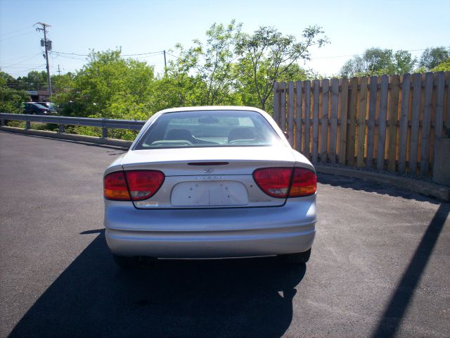 Oldsmobile Alero 2003 photo 8