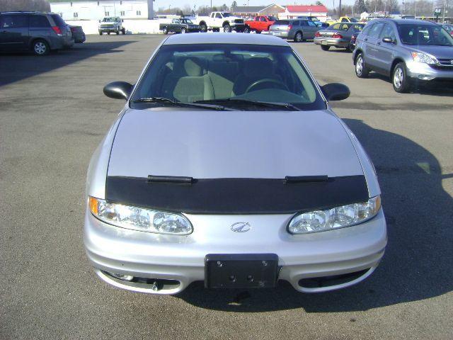 Oldsmobile Alero Standard 4X4 Hardtop Unspecified