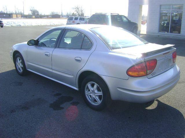 Oldsmobile Alero 2003 photo 3