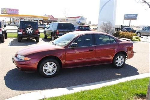 Oldsmobile Alero 2003 photo 2