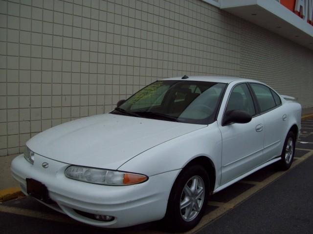 Oldsmobile Alero Unknown Sedan