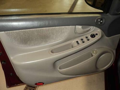 Oldsmobile Alero 2003 photo 2