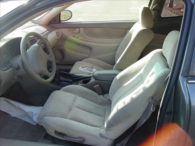 Oldsmobile Alero 2003 photo 2