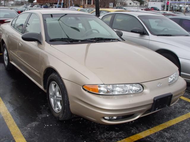 Oldsmobile Alero 2003 photo 1