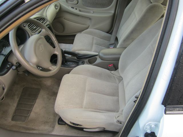 Oldsmobile Alero 2004 photo 2