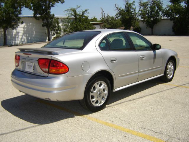 Oldsmobile Alero 2004 photo 4