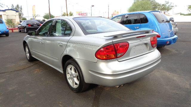 Oldsmobile Alero 2004 photo 1