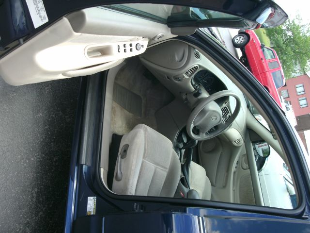 Oldsmobile Alero 2004 photo 1